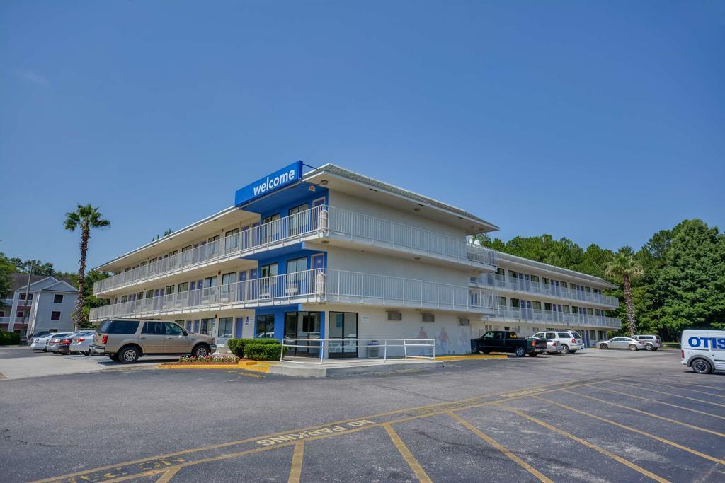 Rodeway Inn Tillmans Corner Dış mekan fotoğraf